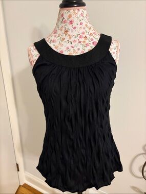 MICHAEL Michael Kors Black Textured Sleeveless Tank with Eyelet Neck size S/P